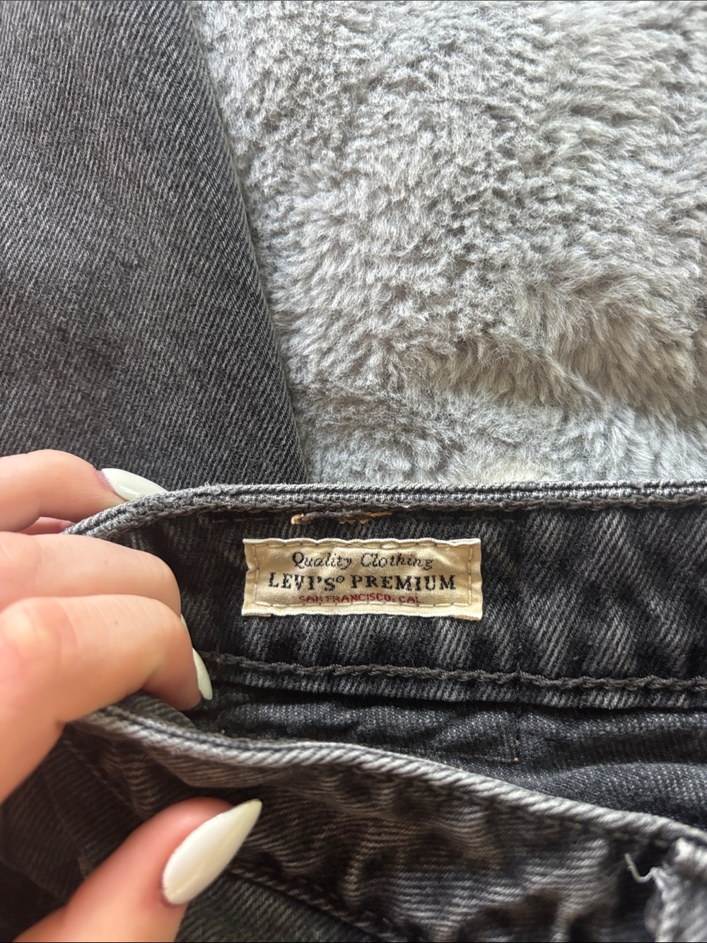 Levi’s Low Loose Jeans - Picture 4 of 6